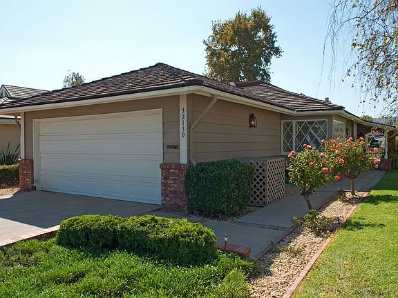 4th image of 32130 Beachfront Ln