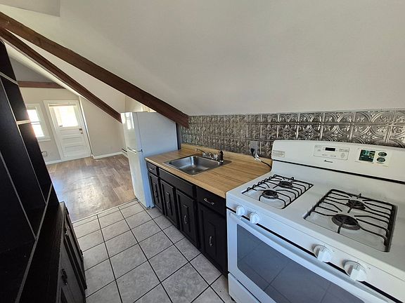 4th image of 465 Meigs St APT 6