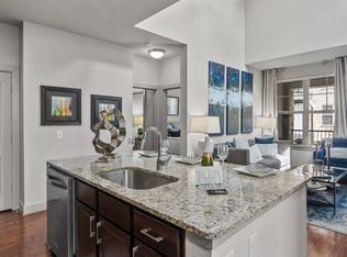 1141 Wycliffe Dr, Houston, TX 77043