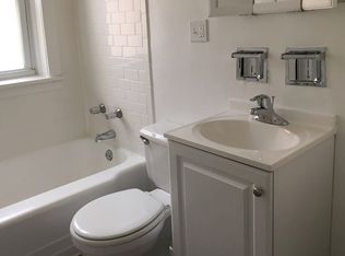 918 E. Hyde Park Boulevard, Chicago, IL 60615