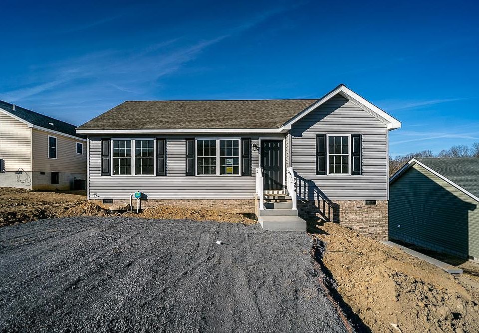 1st image of 2484 Brentwood Dr
