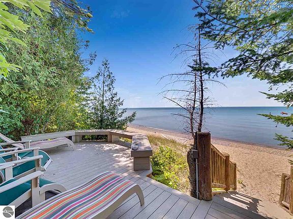 4th image of 6621 N Omigisi Beach Rd #O