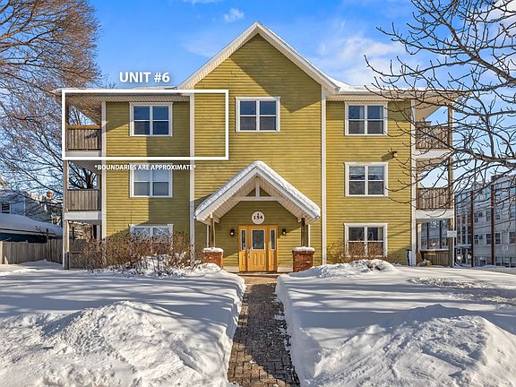 2nd image of 154 Cumberland St #6