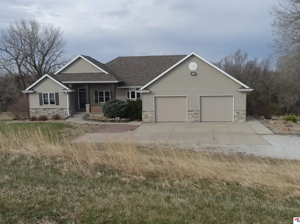 729 Arneal Rd, North Bend, NE 68649