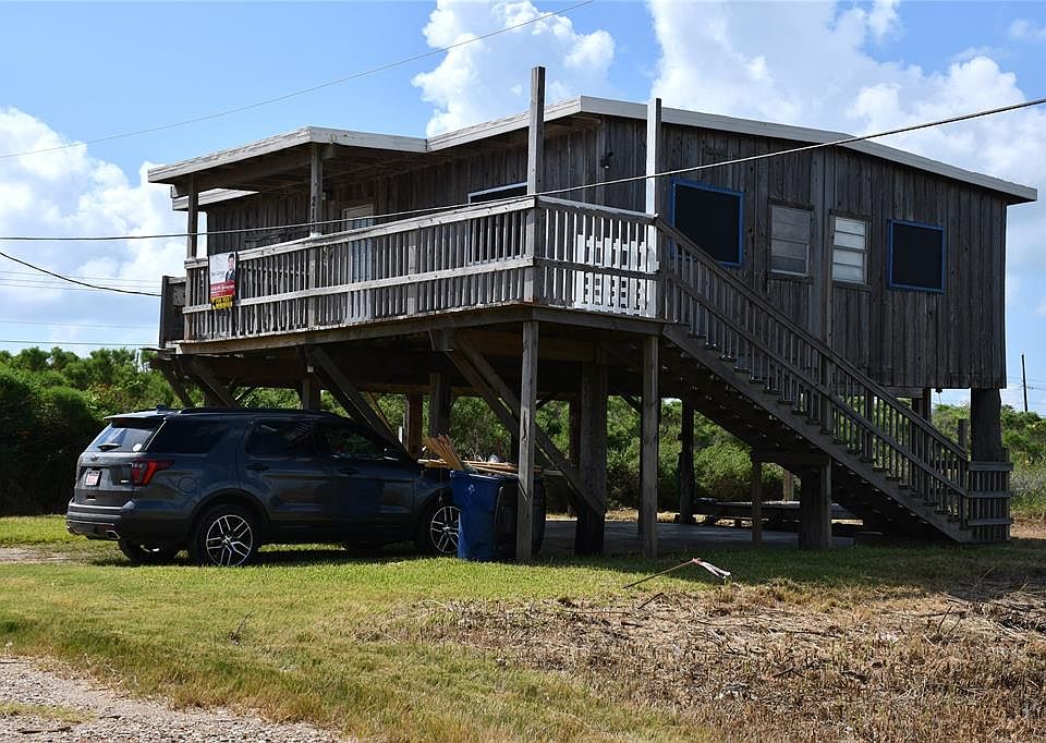 215 Saltgrass Ave, Surfside Beach, TX 77541 Zillow