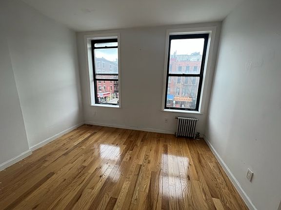 4th image of 91 E 7th St APT 2