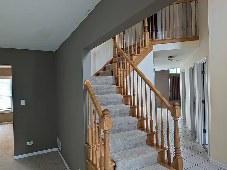203 Jessica Ct — Photo 2