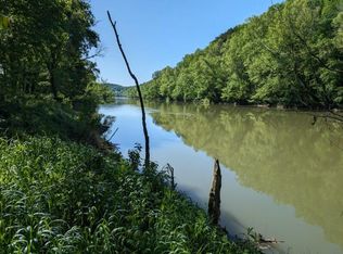 19 & 52 Riverbend Rd, Burkesville, KY 42717