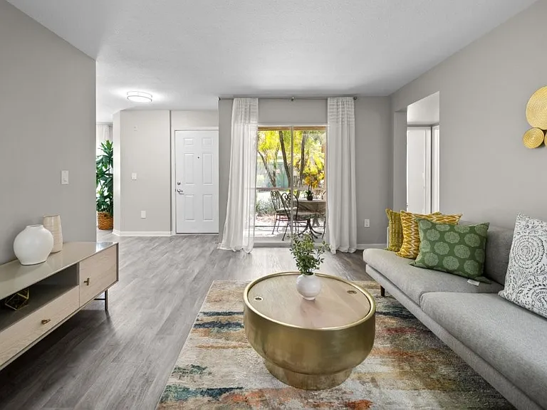 Club Mira Lago Apartments — Photo 20