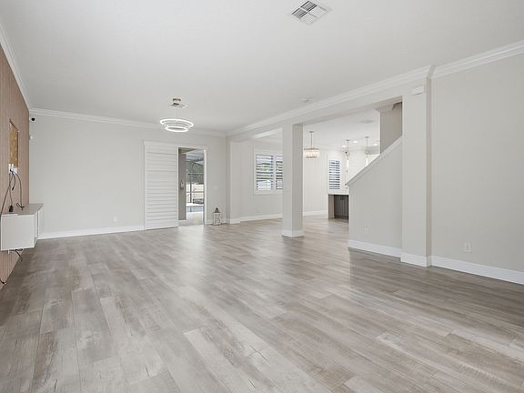 4th image of 3285 Stratton Cir
