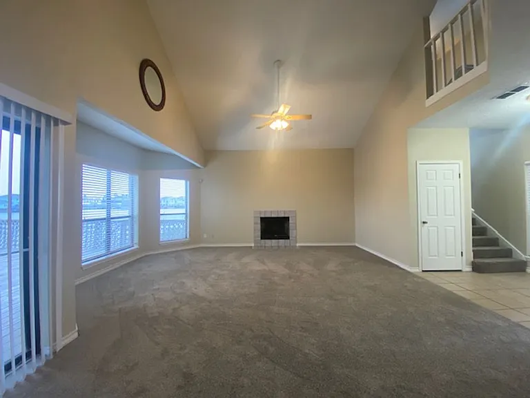 13913 Dasmarinas Dr — Photo 40