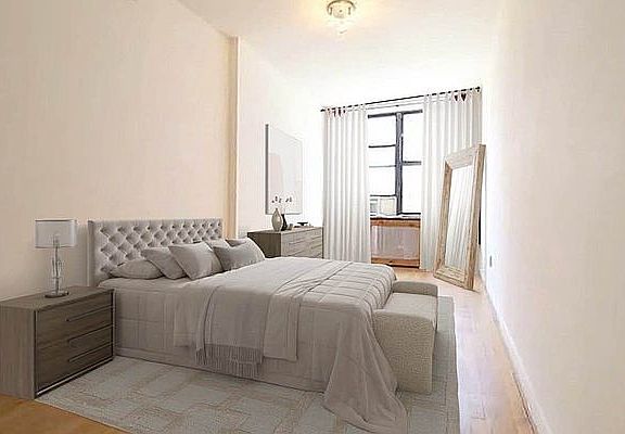 4th image of 222 W 72nd St Penthouse A