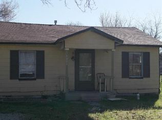 4904 S Peachtree Rd, Balch Springs, TX 75180