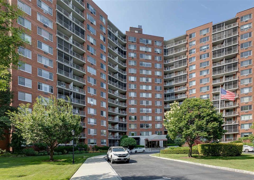 1st image of 22055 46th Ave APT 5X