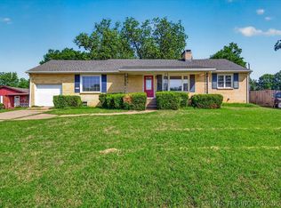 140 Fleetwood Pl, Bartlesville, OK 74006