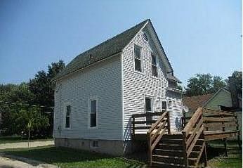 3rd image of 730 E Garden St