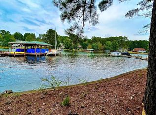 636 Grand Harbor Blvd, Ninety Six, SC 29666