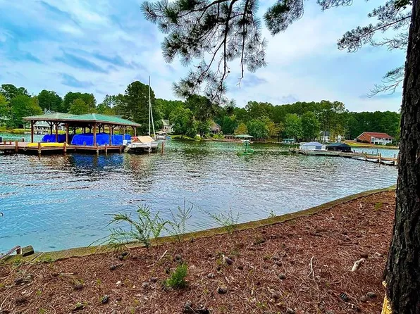 636 Grand Harbor Blvd, Ninety Six, SC 29666