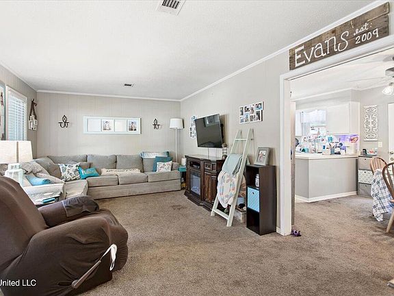 3rd image of 9025 Warbler Ave