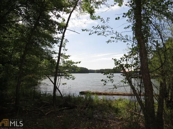 669 Currahee Point, Toccoa, GA 30577