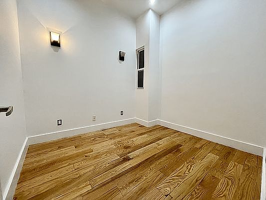 2nd image of 277 Menahan St #1D