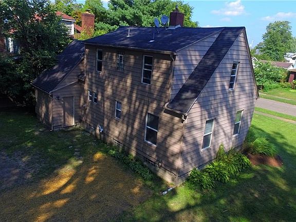 5th image of 366 Woodbine Ave SE