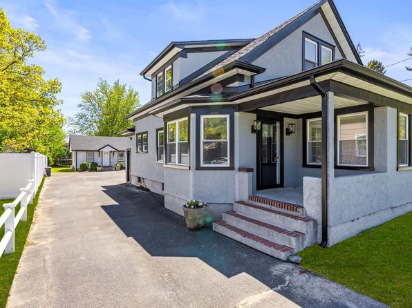210 E Lakewood Street, Patchogue, NY 11772