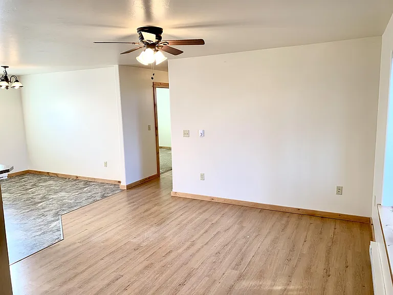 195 Silsbee Ave #2 — Photo 4