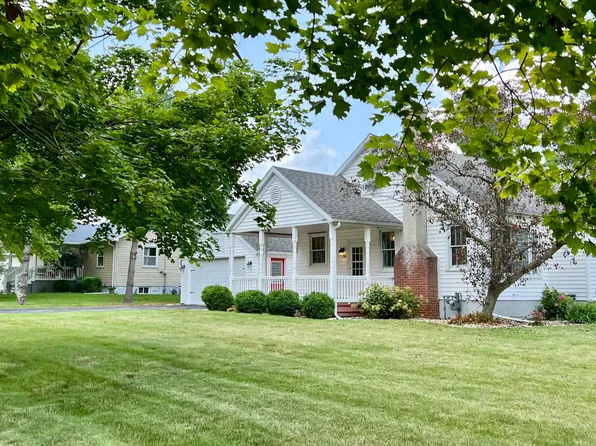 180 S Locust, Clifton, IL 60927