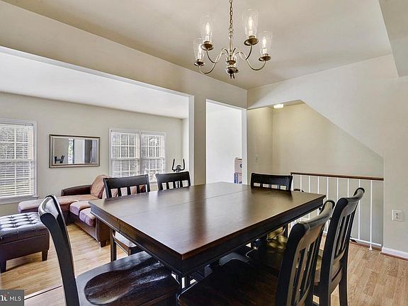 5th image of 5410 New London Park Dr