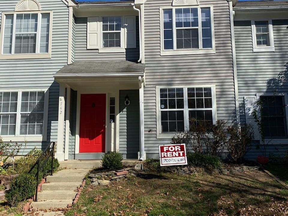 1st image of 8742 Village Green Ct