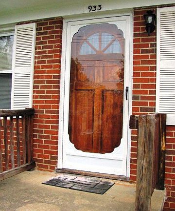 3rd image of 933 Stonewall Ct