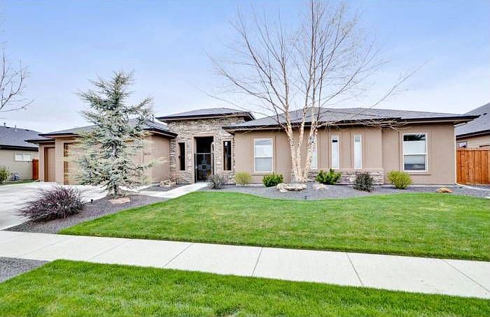 Entire Exterior of Home i