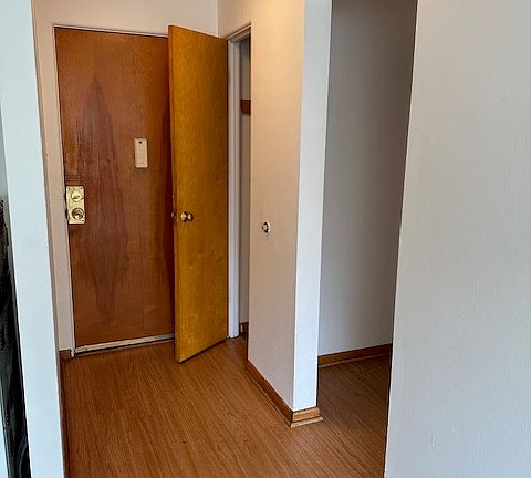 5th image of 1800 Fremont Ave N APT 206