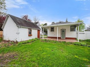 1409 Stocker Ave, Flint, MI 48503