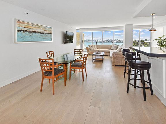 3rd image of 1820 Avenida Del Mundo Unit 606