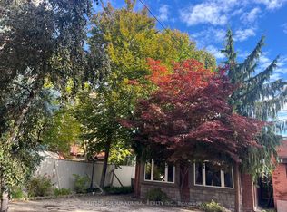 335 Palmerston Blvd, Toronto, ON M6G 2N5