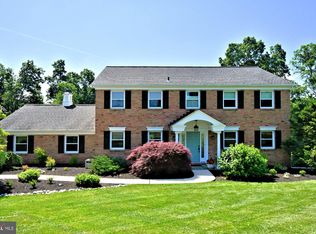 912 Saint Claire Ln, Harleysville, PA 19438