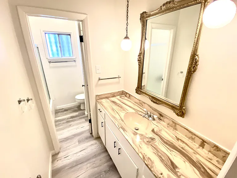 1509 Montana Ave #11 — Photo 7
