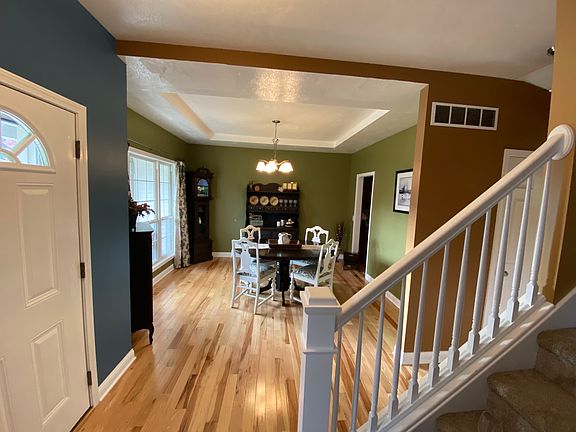 2nd image of 5427 W Heathwood Dr SE