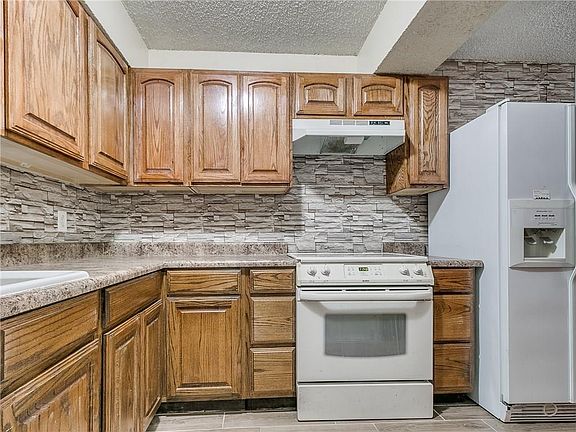 3rd image of 401 12th Ave SE APT 250