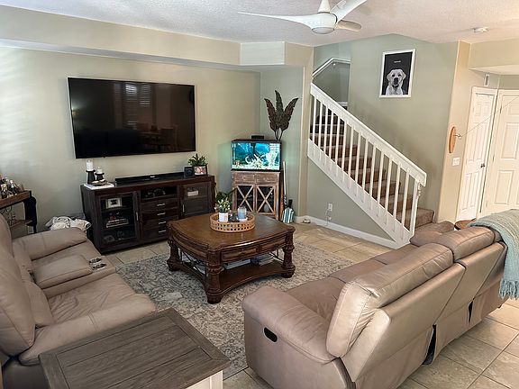 3rd image of 1556 Napoli Dr #1556