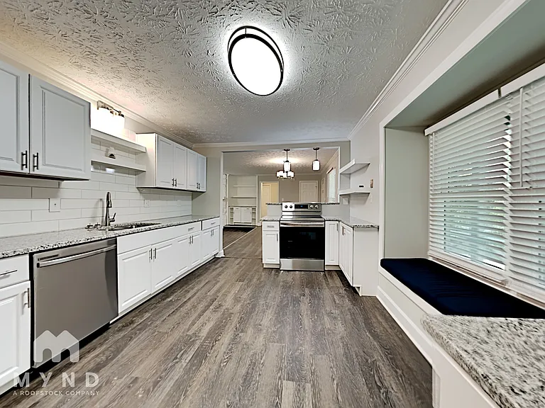 47 Walker Rd — Photo 4