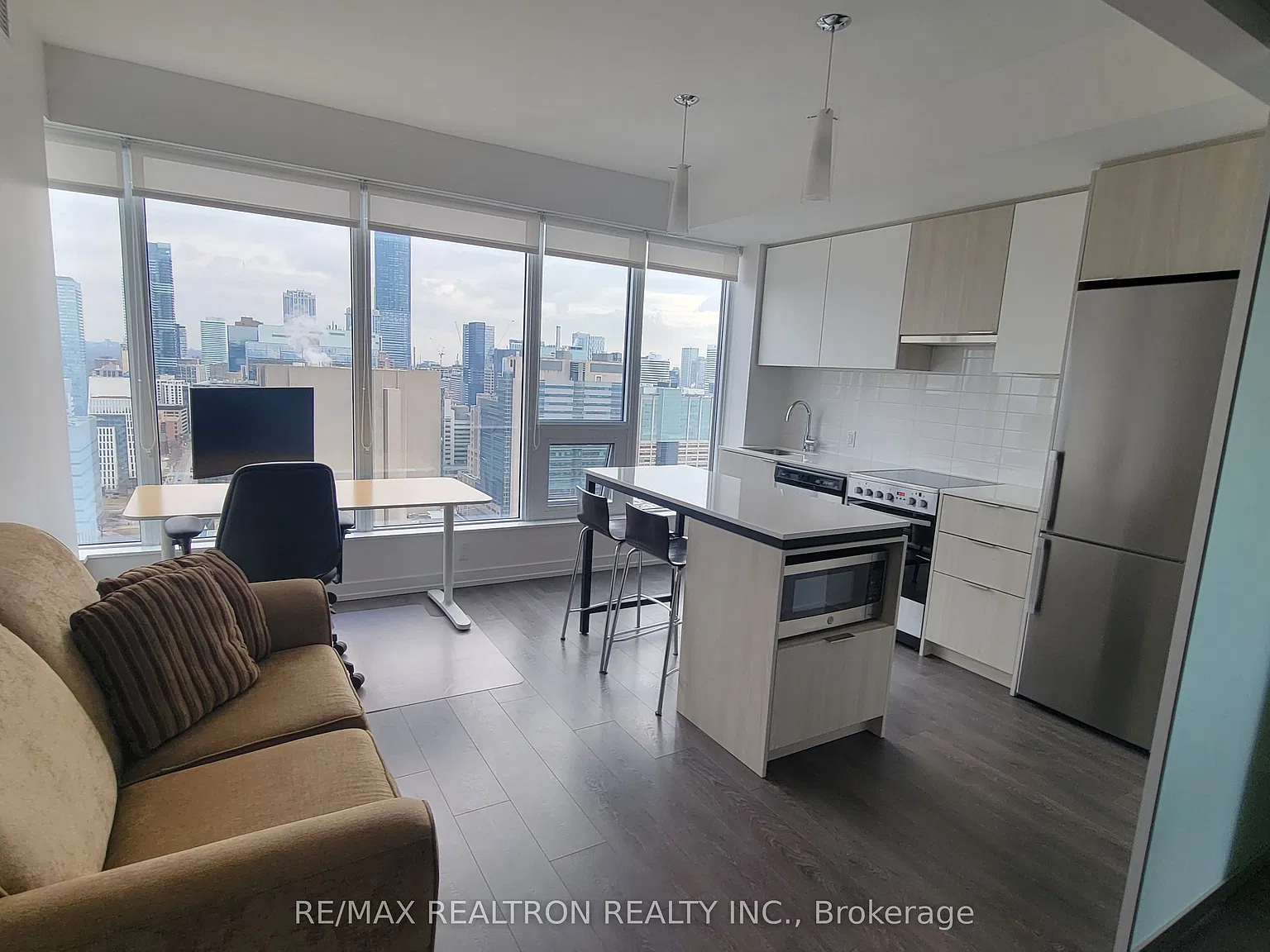 2 bed, $3,100 — Photo 3