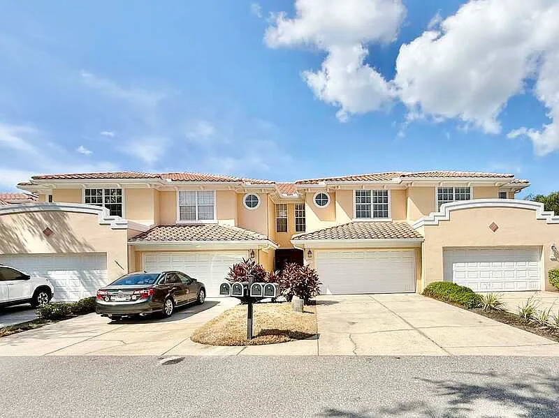 3 bed, 2.5 bath, 1990 sqft, $3,295 — Photo 4