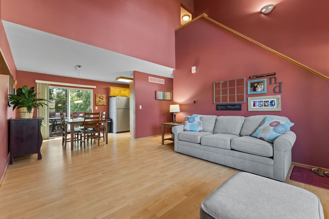 next background image