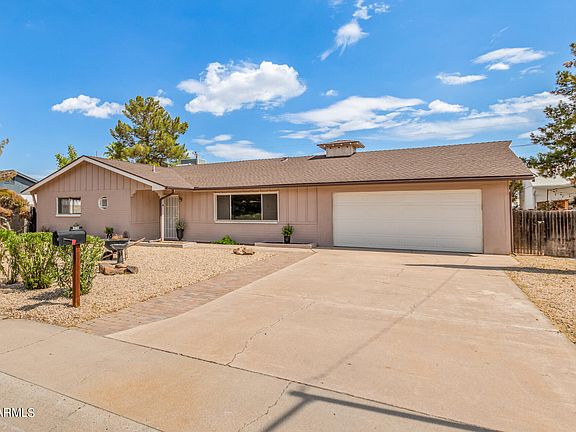2nd image of 2207 W MEADOW Drive