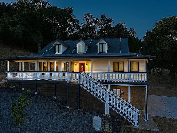 4th image of 5475 Jack Creek Rd