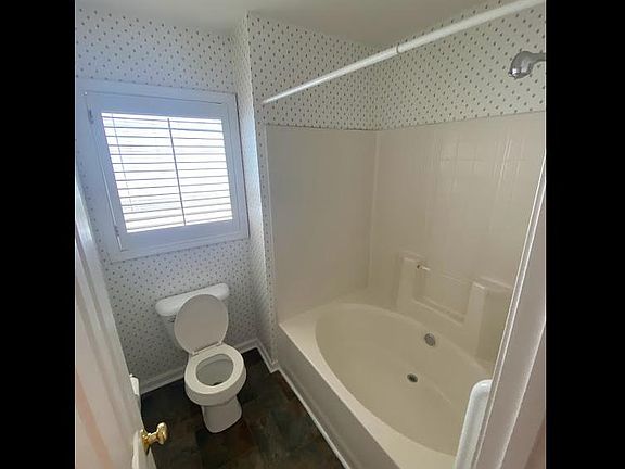 3rd image of 4701 Morning Glory Way