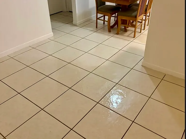 702 N L St #1 — Photo 5
